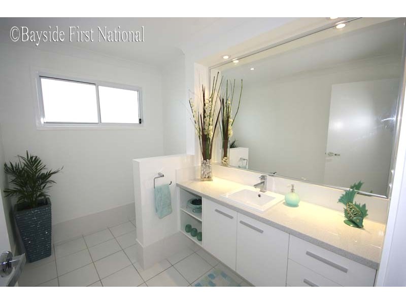 15 Wellesley Street, Wellington Point QLD 4160