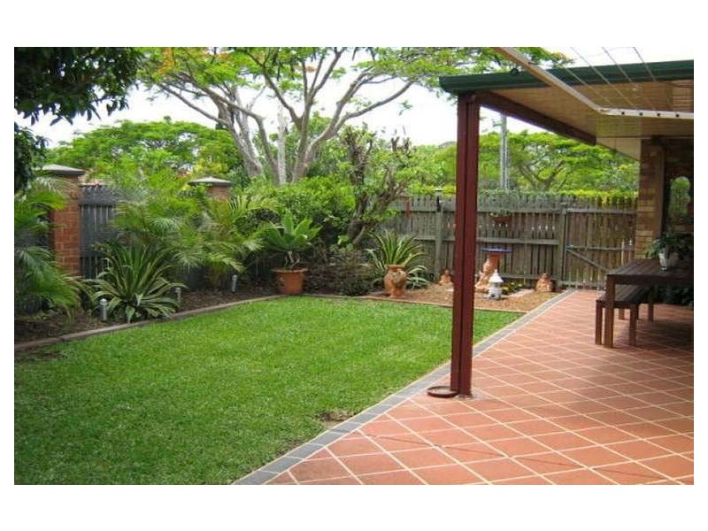 1 Hilltop Place, Banyo QLD 4014