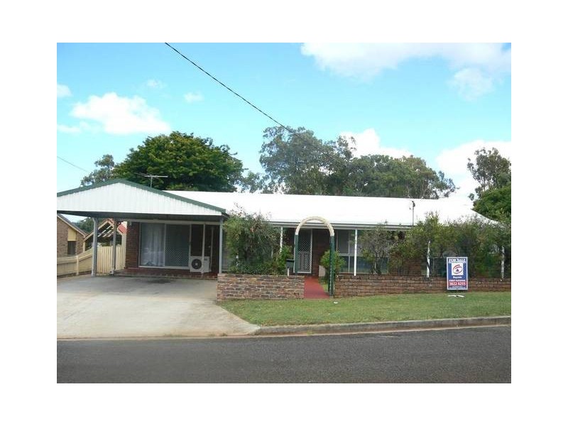 42 Charles Canty Drive, Wellington Point QLD 4160