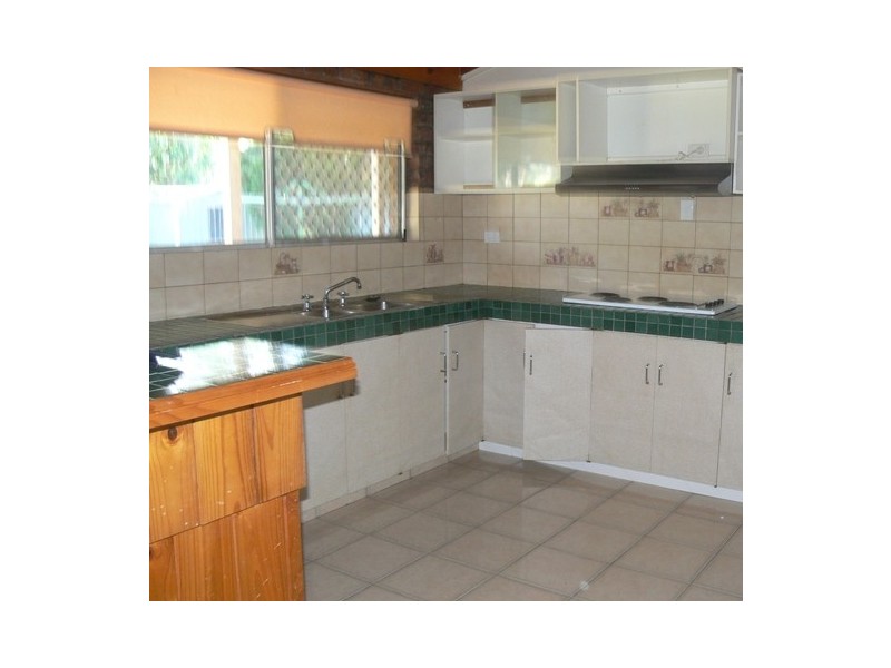 42 Charles Canty Drive, Wellington Point QLD 4160