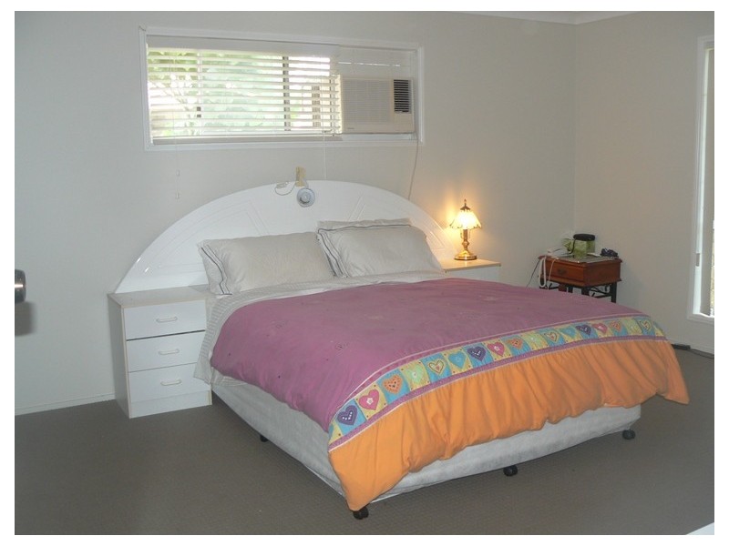 42 Gundagai Drive, Capalaba QLD 4157