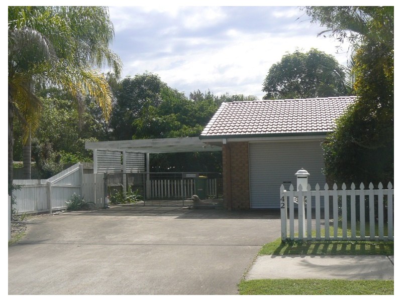 42 Gundagai Drive, Capalaba QLD 4157