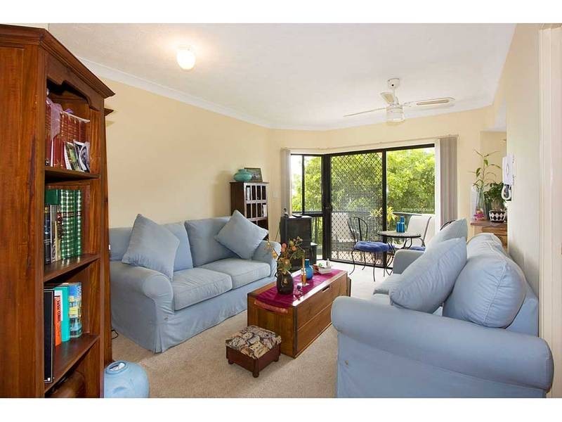 9/2 Broad Street, Labrador QLD 4215
