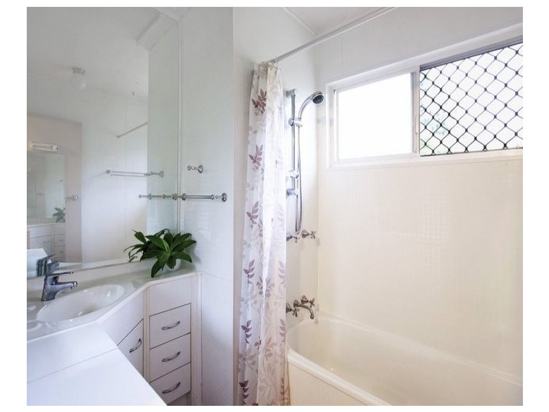 3 Darren Drive, Slacks Creek QLD 4127