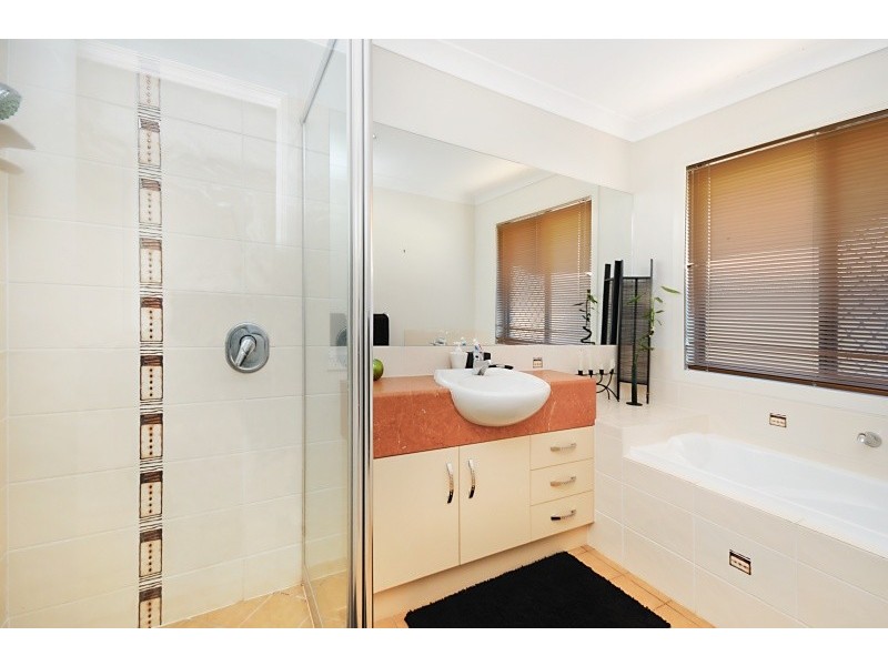 36 Bedarra Street, Redland Bay QLD 4165