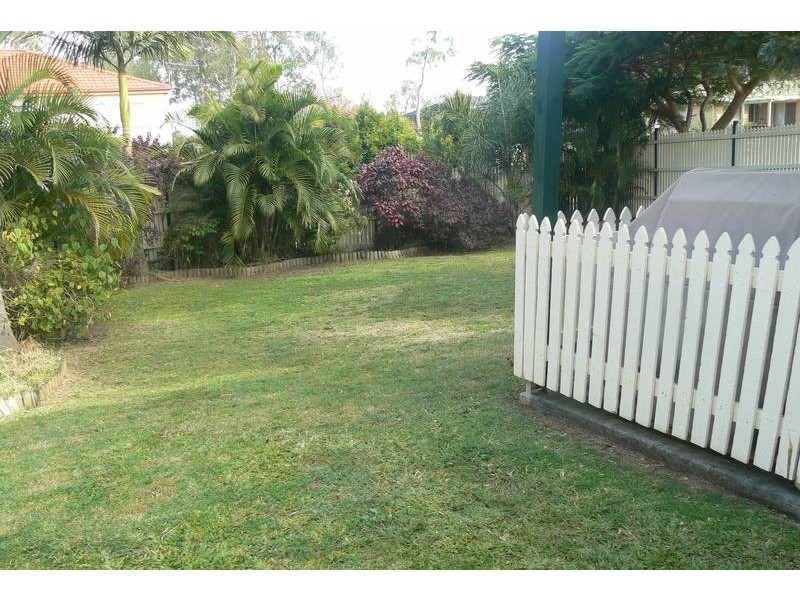32 Charles Canty Drive, Wellington Point QLD 4160