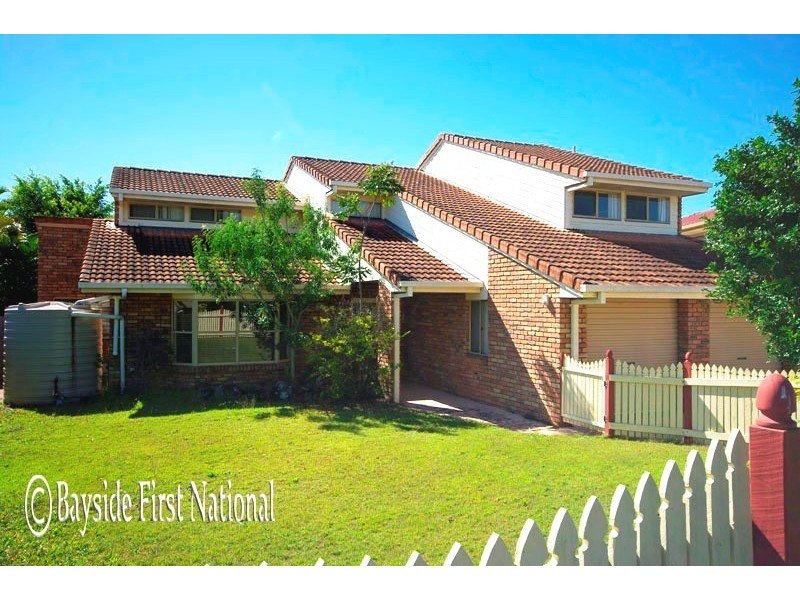 12 Stoddart Court, Carindale QLD 4152