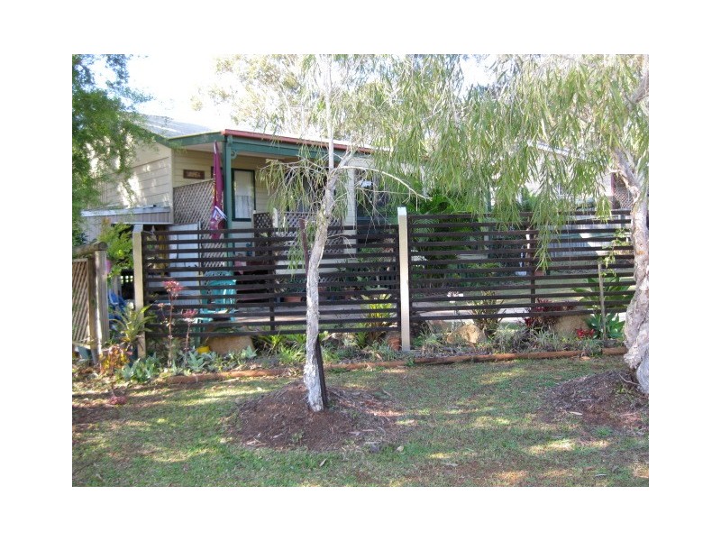 2 Rossi Aveune, Russell Island QLD 4184