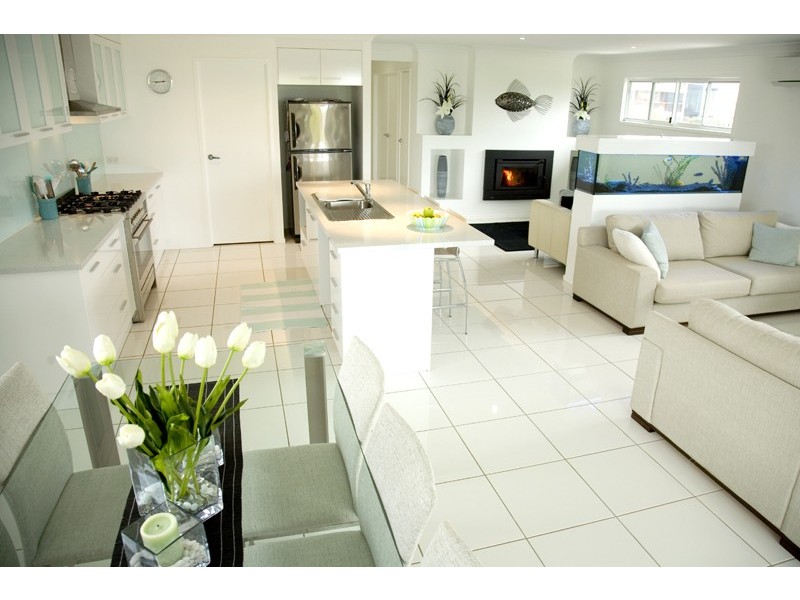 15 Wellesley Street, Wellington Point QLD 4160