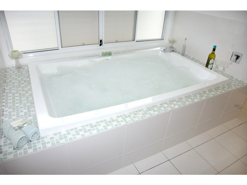 15 Wellesley Street, Wellington Point QLD 4160