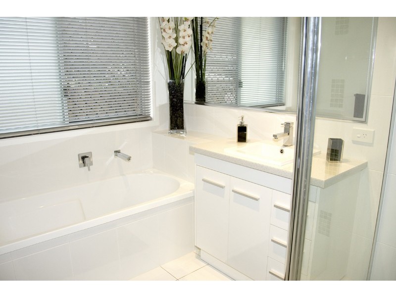 15 Wellesley Street, Wellington Point QLD 4160