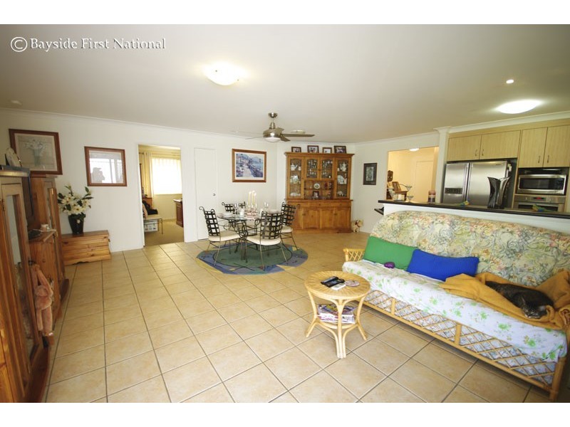 33 Burbank Road, Birkdale QLD 4159