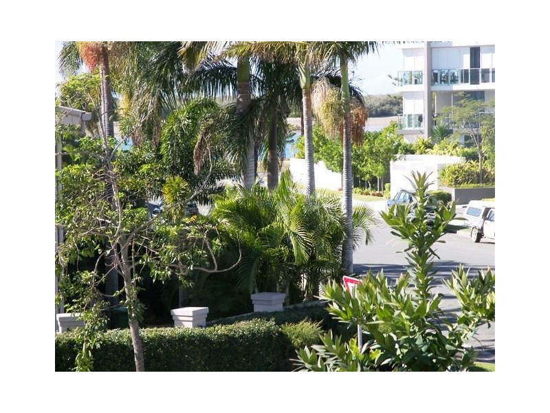 4/11 Clark St, Biggera Waters QLD 4216