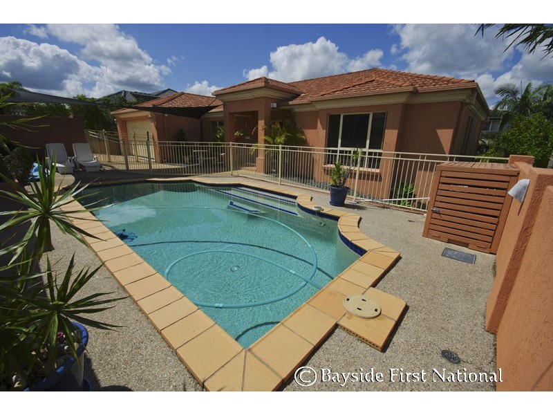 17 Forest Place, Carindale QLD 4152