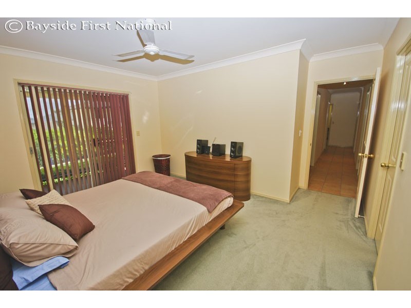 17 Forest Place, Carindale QLD 4152