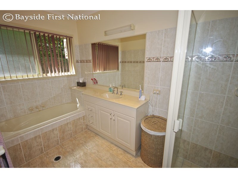 17 Forest Place, Carindale QLD 4152