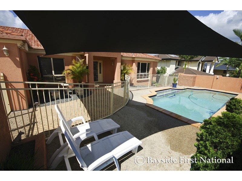 17 Forest Place, Carindale QLD 4152