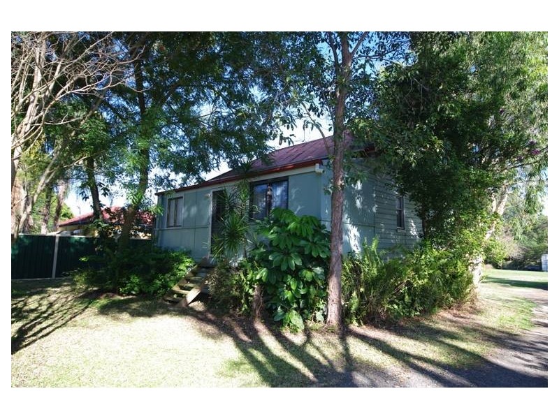 13 Woodlands Drive, Thornlands QLD 4164