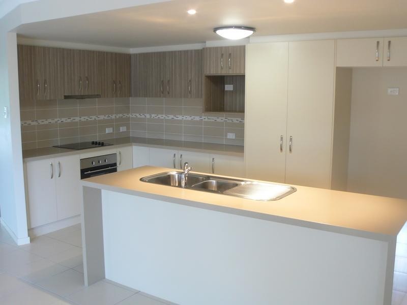 2 Francene Place, Birkdale QLD 4159