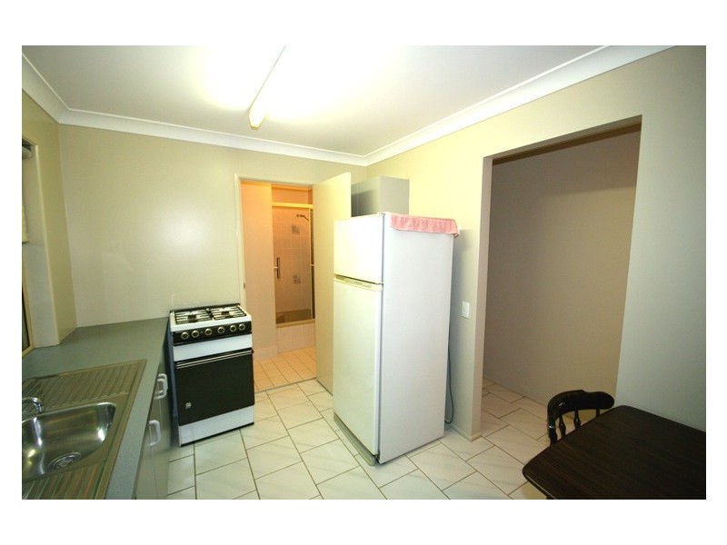 30 Wilde Street, Wynnum QLD 4178