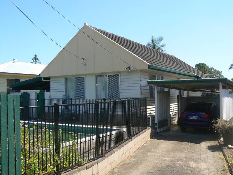 390 Richmond Road, Cannon Hill QLD 4170