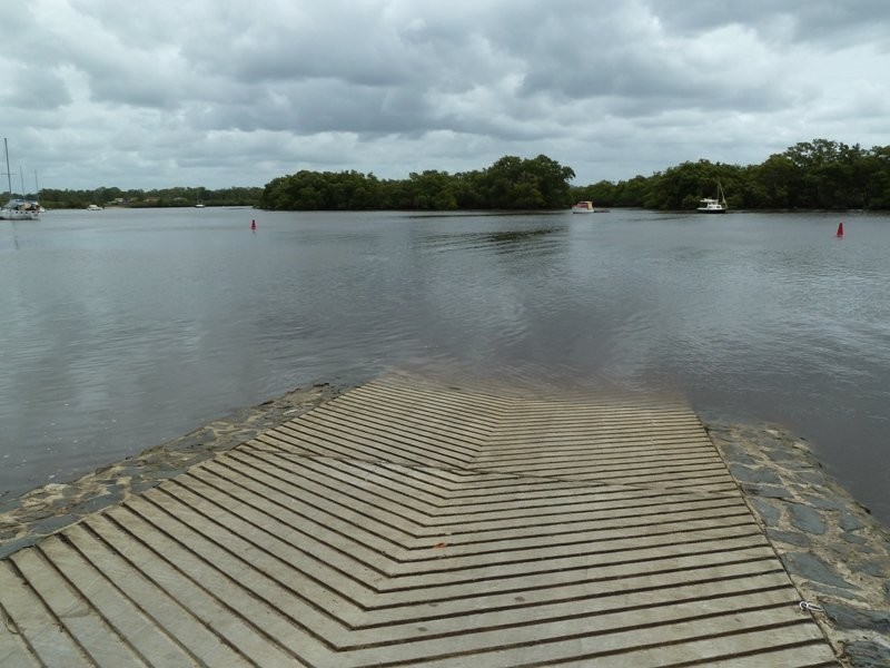 24 Lucy Street, Thorneside QLD 4158