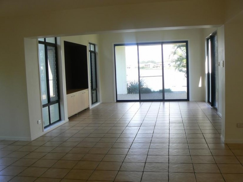27 Allan Day Drive, Wellington Point QLD 4160
