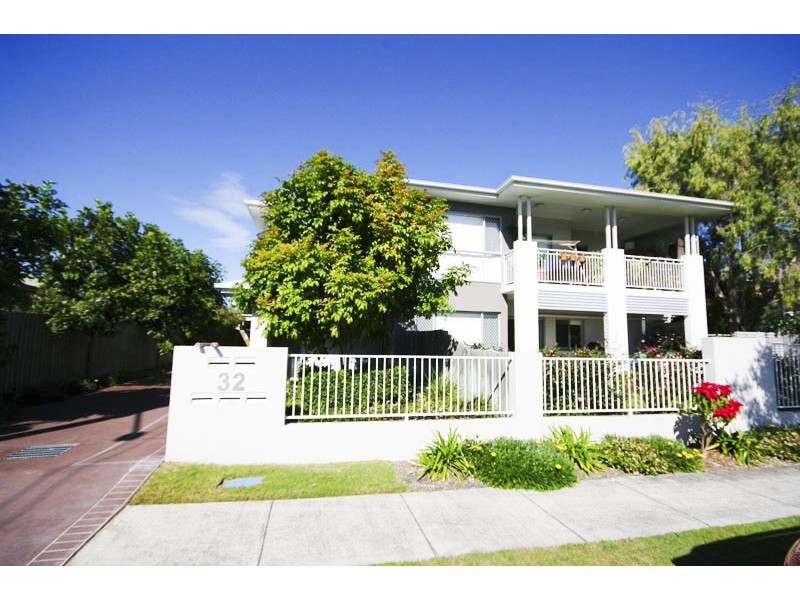 2/32 Drayton Tce, Wynnum QLD 4178