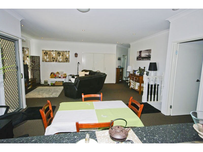 2/32 Drayton Tce, Wynnum QLD 4178