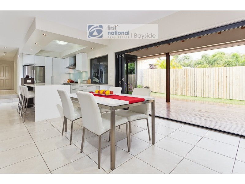 4 Barron Road, Birkdale QLD 4159