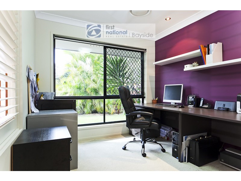 4 Barron Road, Birkdale QLD 4159