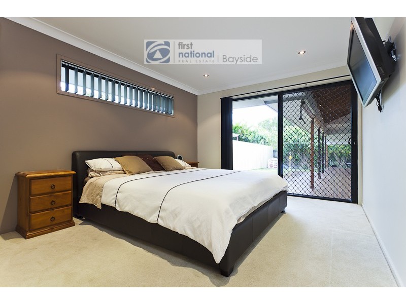 4 Barron Road, Birkdale QLD 4159