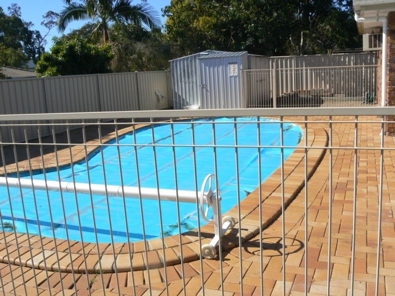 11 Duck Street, Birkdale QLD 4159