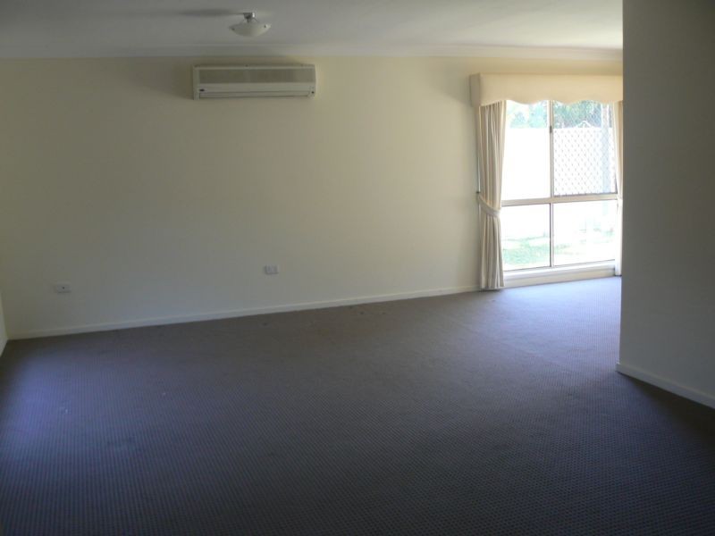 11 Duck Street, Birkdale QLD 4159