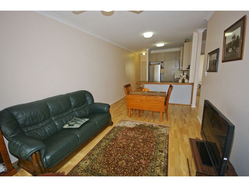 13/41 Glenora Street, Wynnum QLD 4178