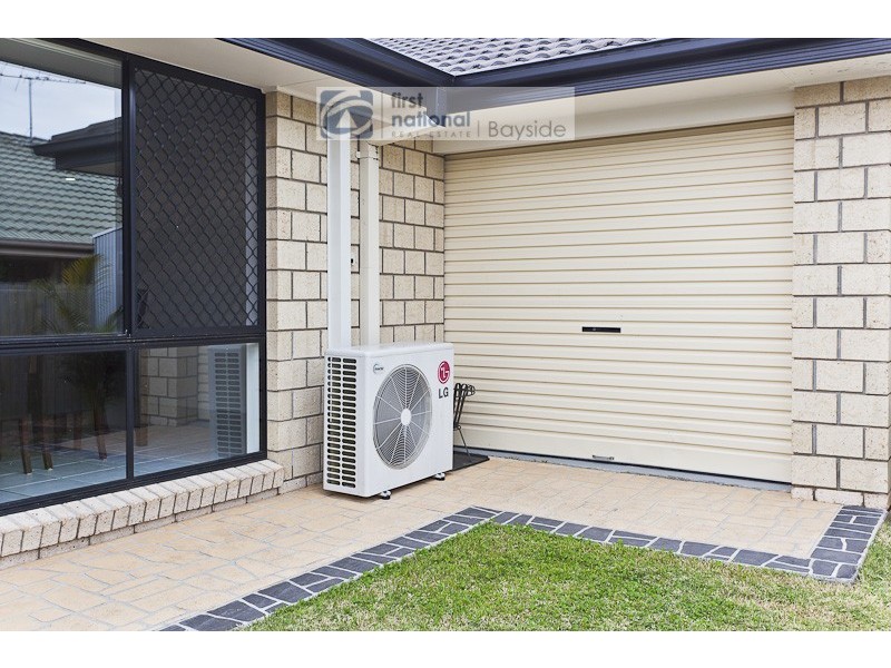 8 Greenwich Crt, Alexandra Hills QLD 4161