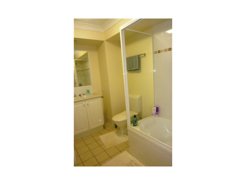 15/27 Walton Street, Southport QLD 4215