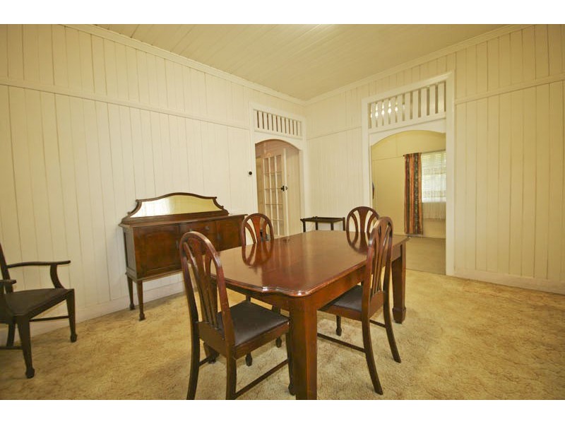 35 Real Avenue, Norman Park QLD 4170