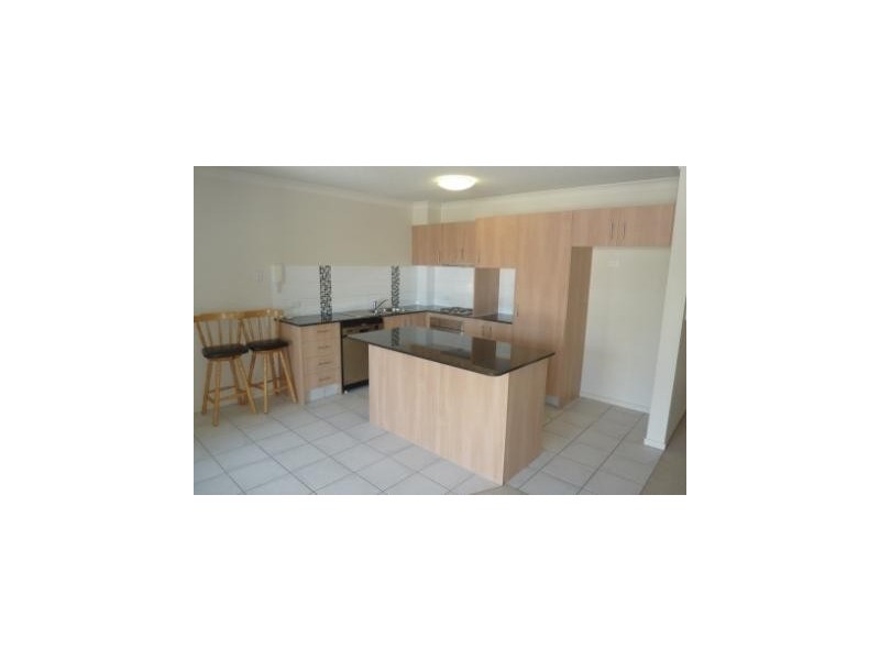 9/48 Lenneberg St, Southport QLD 4215