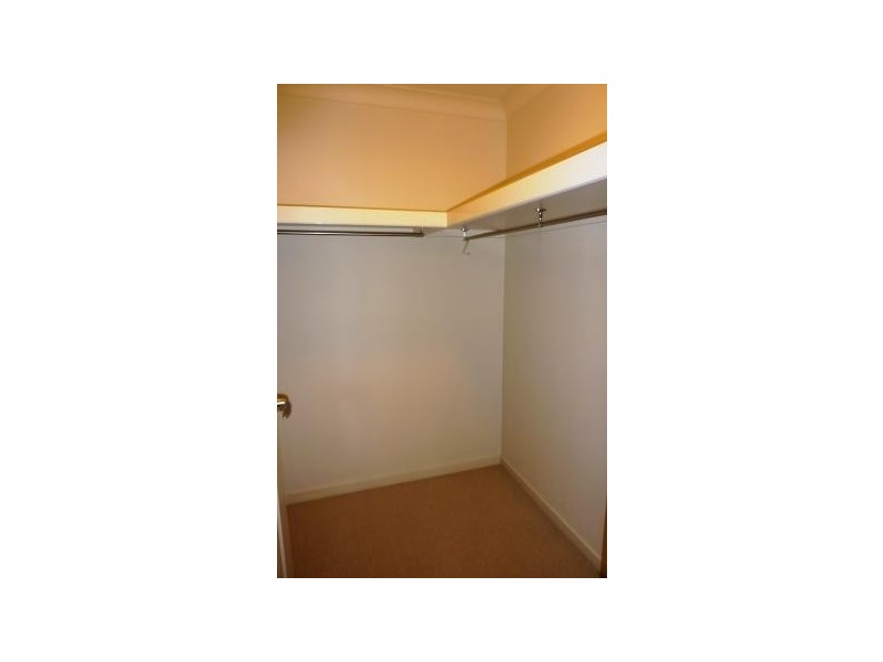 5/48 Lenneberg St, Southport QLD 4215