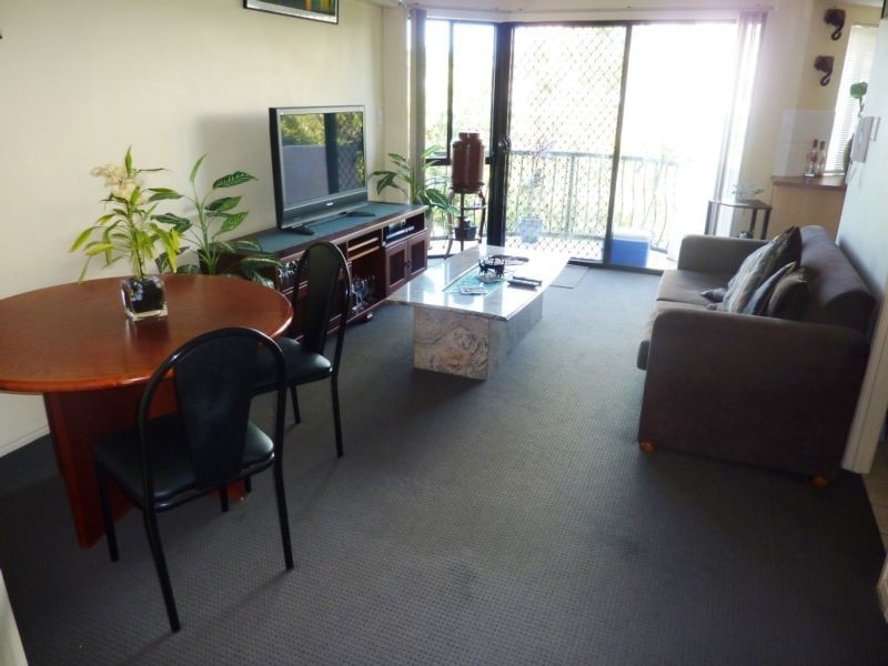 7/2 Broad St, Labrador QLD 4215