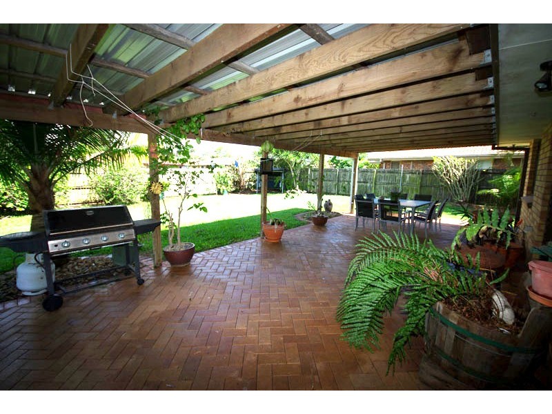 12 Frances Street, Victoria Point QLD 4165