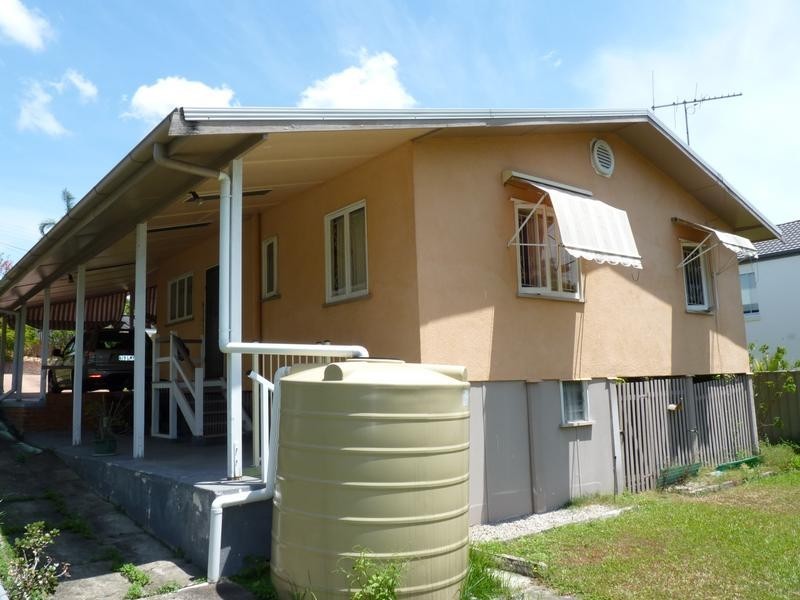 14 Megalong Street, Holland Park West QLD 4121