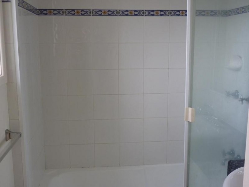 12/14 to 16 Spendelove, Southport QLD 4215