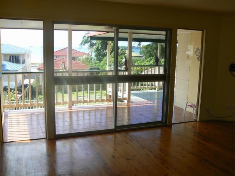 113 Mooroondu Road, Thorneside QLD 4158