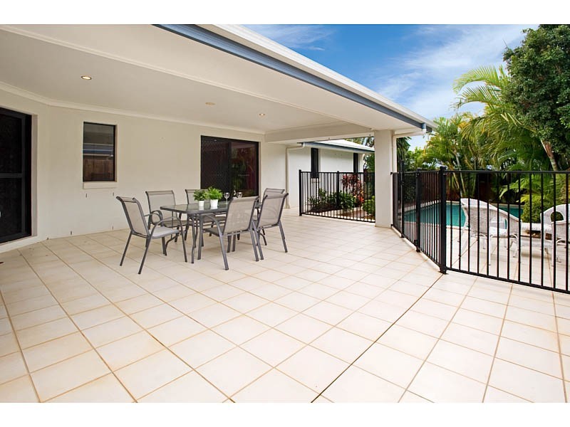 25 Trafalgar Vale Avenue, Wellington Point QLD 4160