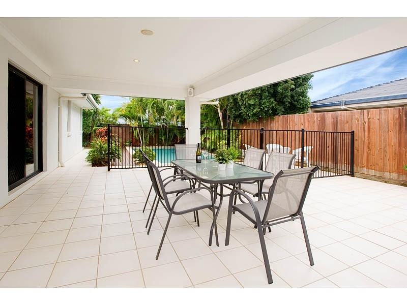 25 Trafalgar Vale Avenue, Wellington Point QLD 4160