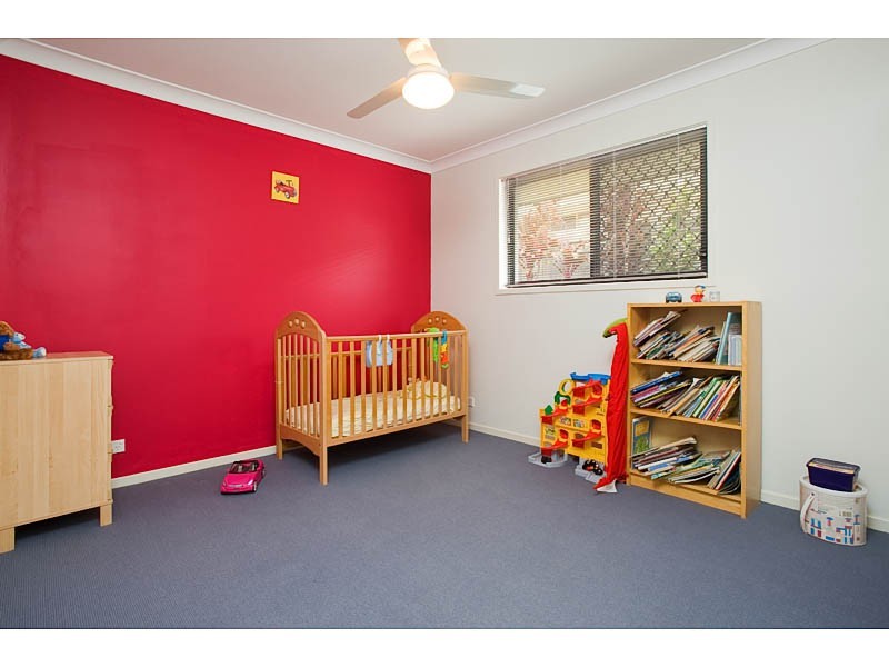 25 Trafalgar Vale Avenue, Wellington Point QLD 4160