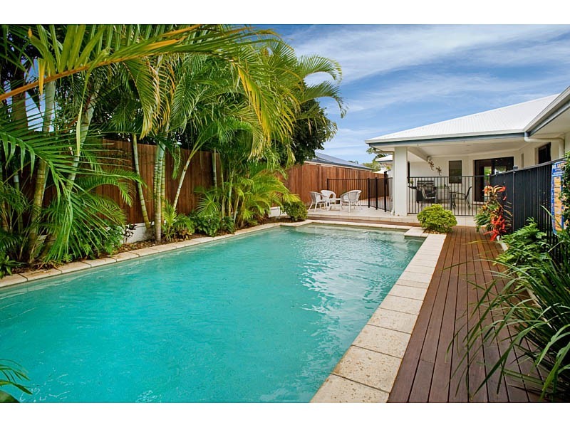 25 Trafalgar Vale Avenue, Wellington Point QLD 4160