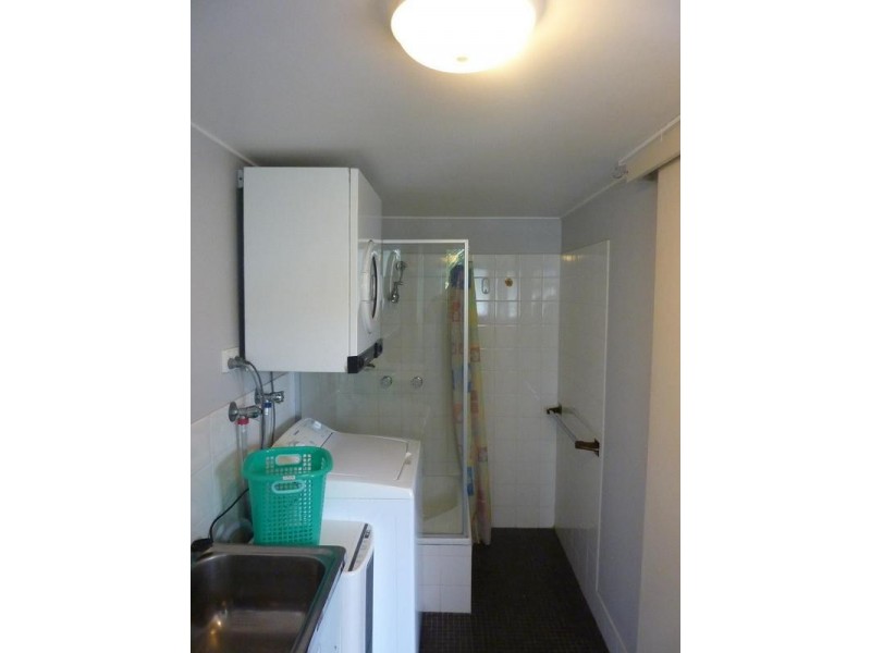 4/22 Leonard Ave, Surfers Paradise QLD 4217